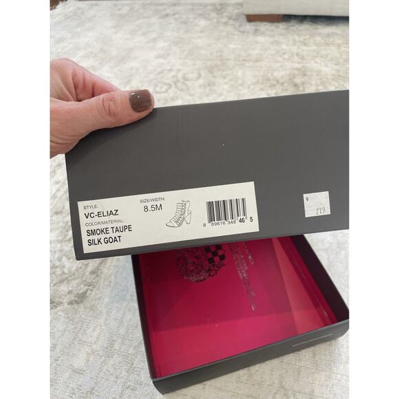 VINCE‎ CAMUTO Women's Eliaz Caged Peep Toe Sandals Size 8.5M With Box - Picture 8 of 8